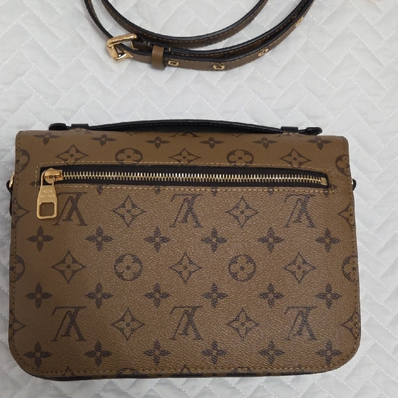 Authentic Louis Vuitton Reverse Monogram Crossbody Bag - Picture 6 of 16